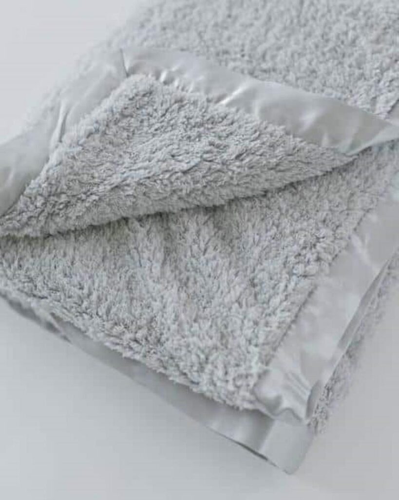 Chenille Kuscheldecke